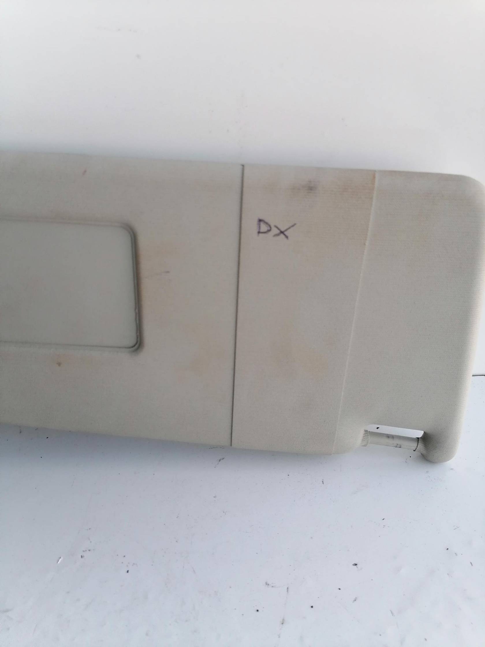 Aletta parasole parabrezza dx.